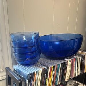 Set of vintage Anchor Hocking Blue Glass Salad Bowls (5)